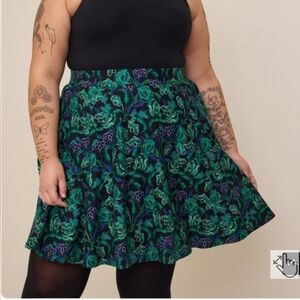 Torrid Mini Studio Luxe Ponte A-Line Skirt